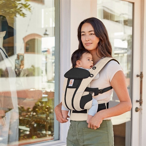 A-selection Ergobaby エルゴベビー OMNI Breeze ブラック
