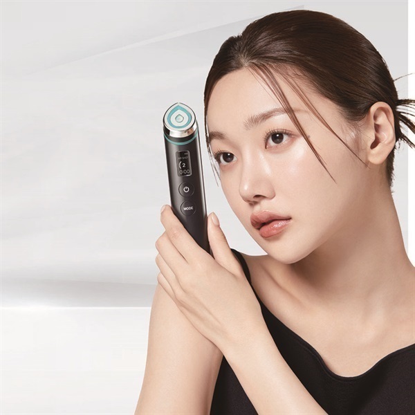 MEDICUBE ME-BPRO AGE-R ブースタープロ MEDICUBE ご予約商品)メディキューブ medicube AGE-R ブースタープロ ME