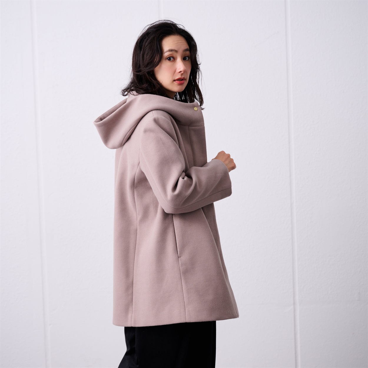 うーたん です★美品★ウールフード付きコート コート アウター ウエーブステッチ ウールミドル丈フードコート