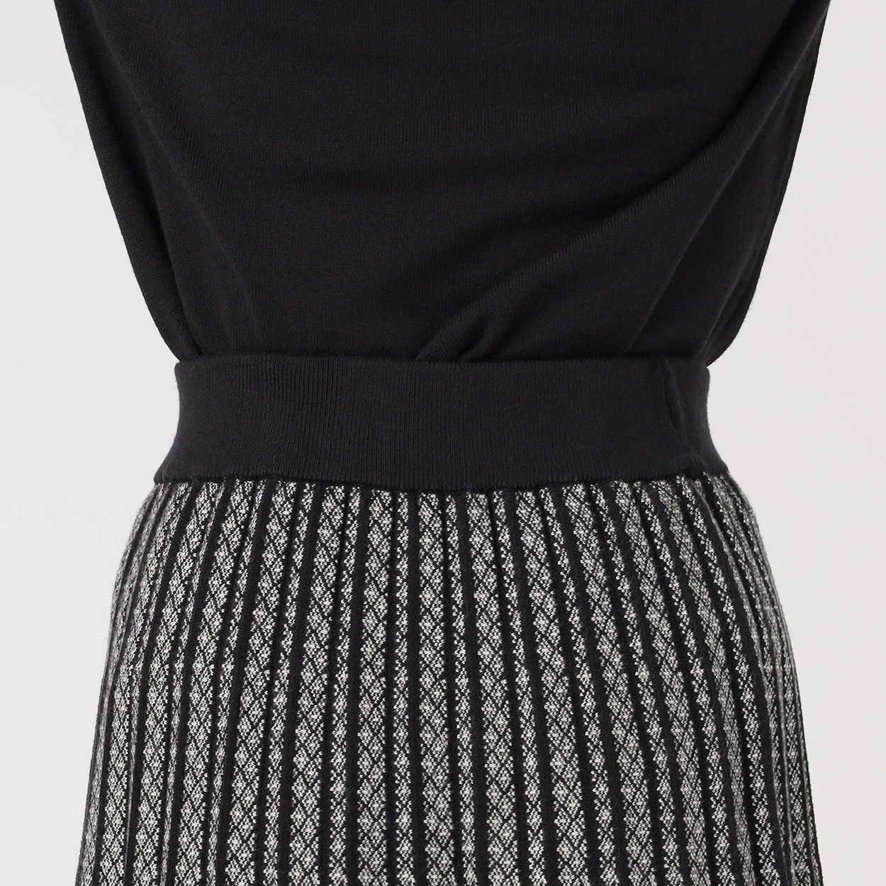 ニットジャカードセットアップ レディス EMMA JAMES (エマジェイムス