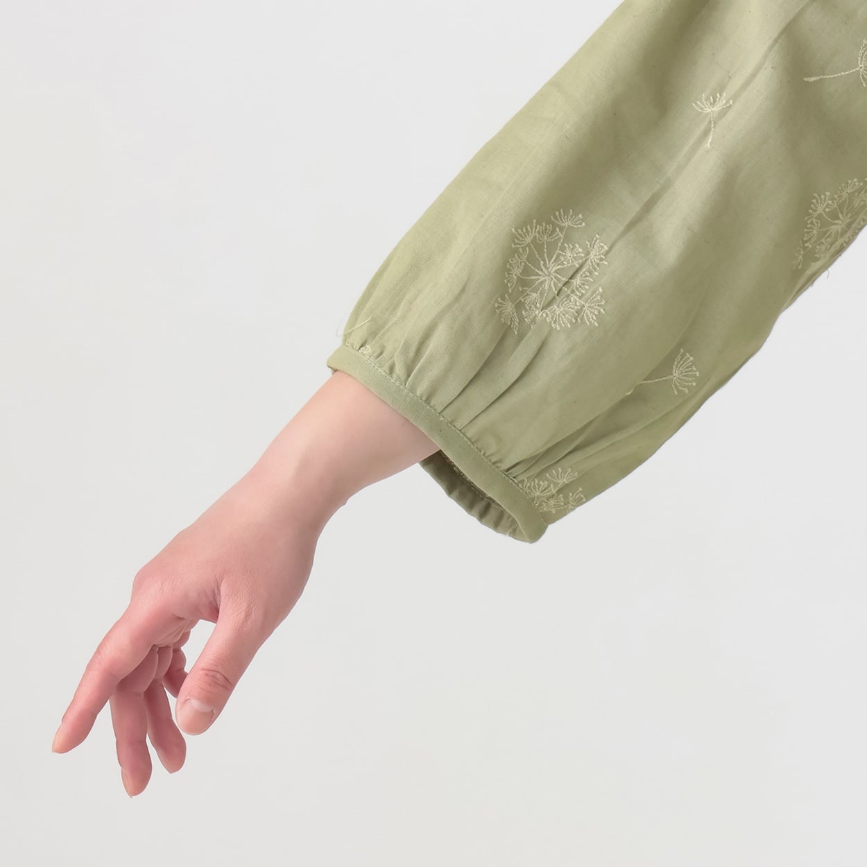 綿麻小花刺繍チュニック レディス 大きいサイズ noannu 315-3690-26