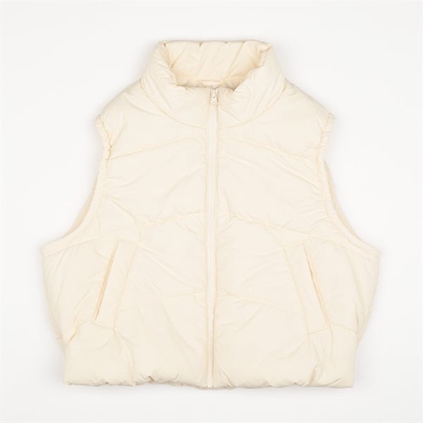 【新品タグ付き】メゾンドドルチェ　キルティングベスト/white 大人気完売！！メゾンドドルチェ キルティングベスト/white