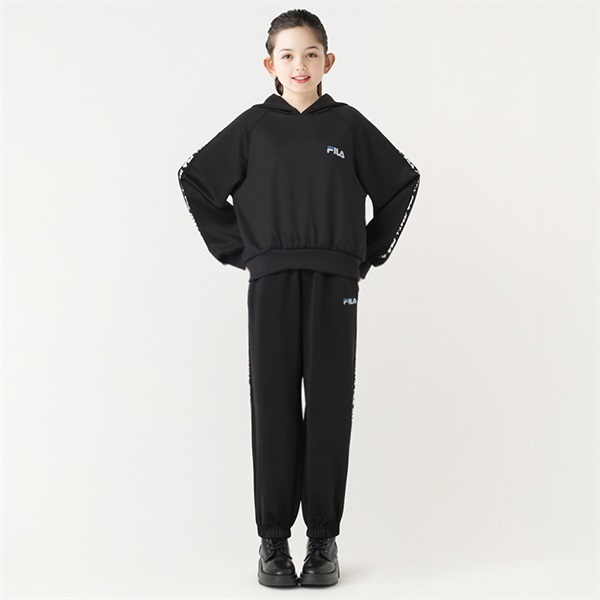 FILA×JESSY LOGAN コラボショートパーカー 女の子 キッズ 130cm-160cm
