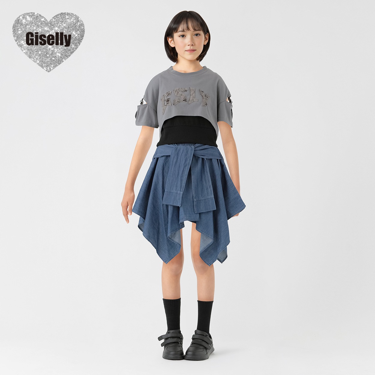 メタル製／女の子キイホルダー。【スカートを捲れば……】。 Giselly（ジゼリー） デニム腰巻きシャツ風スカート キッズ 女の子