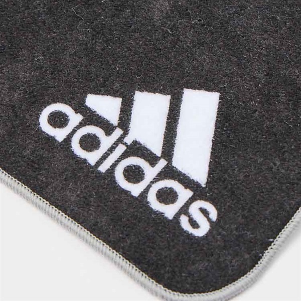 ヤングスキニー直筆サイン入りタオル (adidas限定5名) アディダス プリントタオルクロス柄 男の子 女の子 | イオン