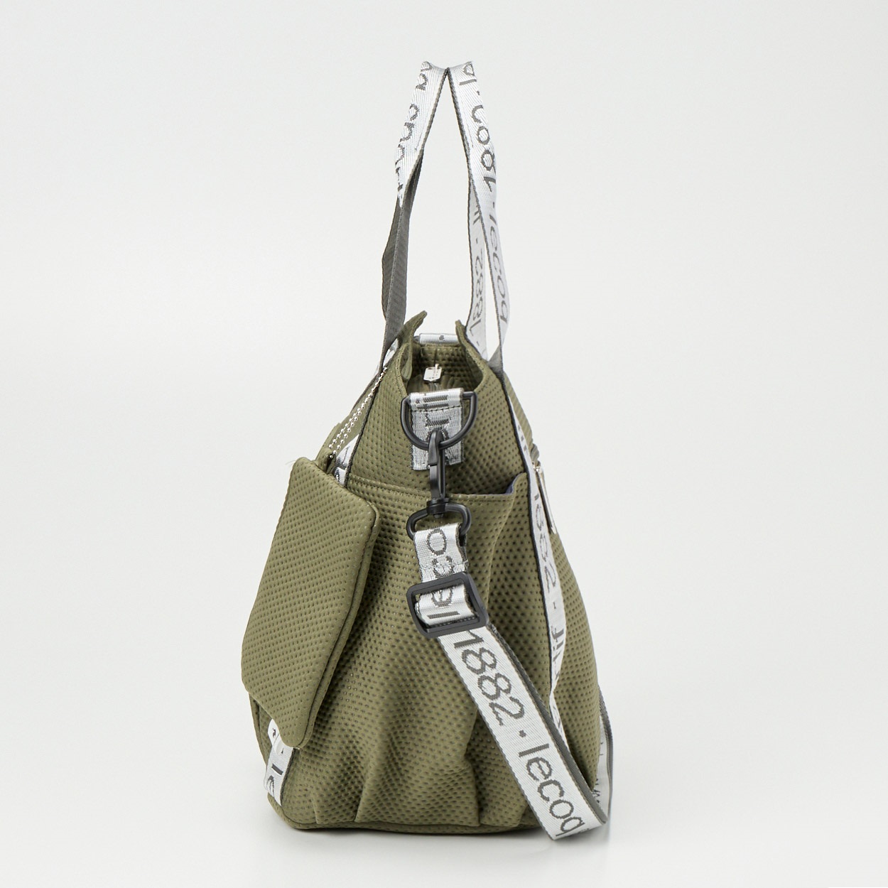 le coq sportif(ルコックスポルティフ) ポーチ付き2WAYテサゲ | イオン