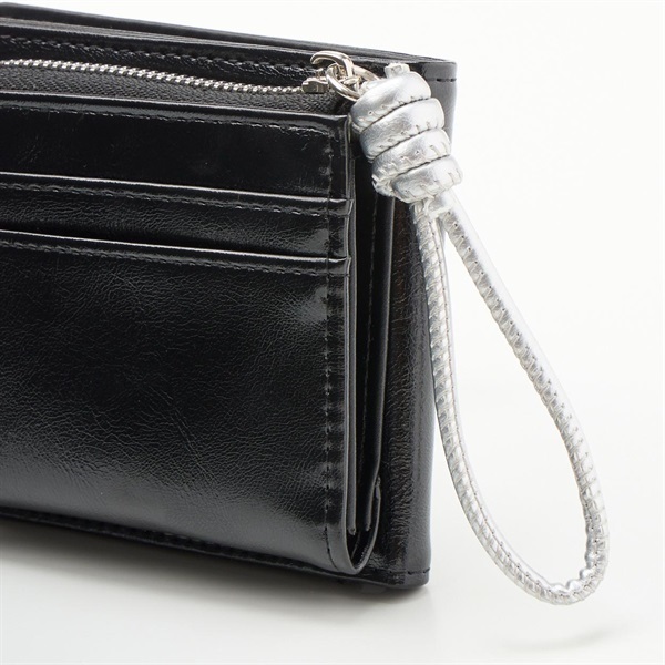 RETORO GIRL(レトロガール) しわエナメル二つ折り財布 | イオン