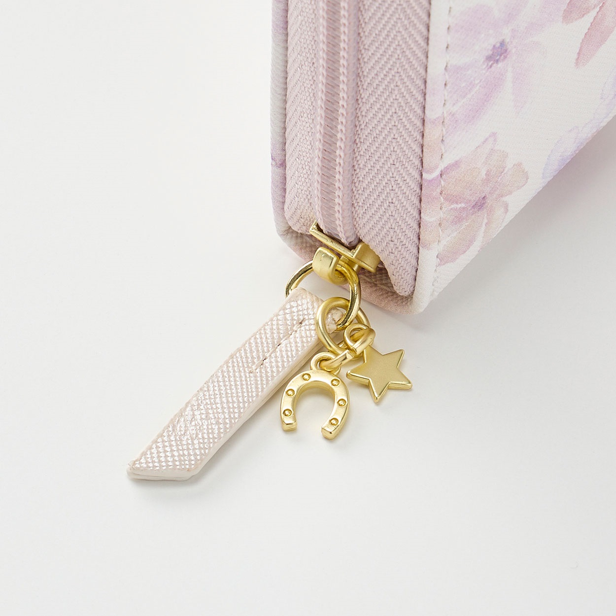 花プリント ラウンドファスナー束入れ | イオンスタイルオンライン