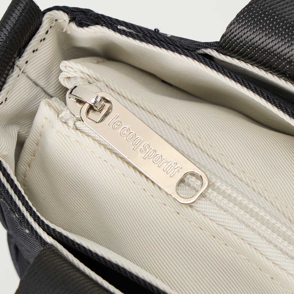 le coq sportif(ルコックスポルティフ) 多機能2WAY手提げ | イオン