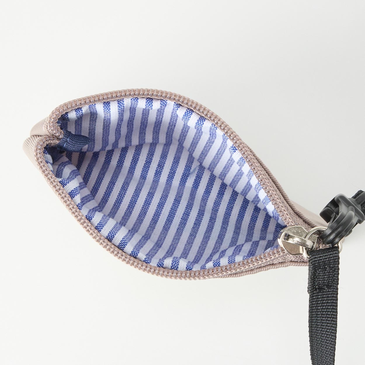 moz(モズ) ポーチ付き縦型ショルダー イオン限定モデル | イオン