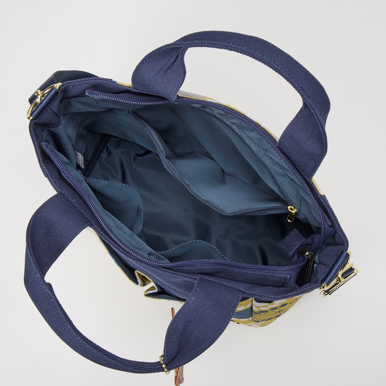 限定値下【新品、未使用】SANDAST バーボンジュニア　NAVY 伊勢丹限定色 Nina Jobs(ニーナ・ヨブス) 撥水北欧柄2WAY手提げ | イオンスタイル