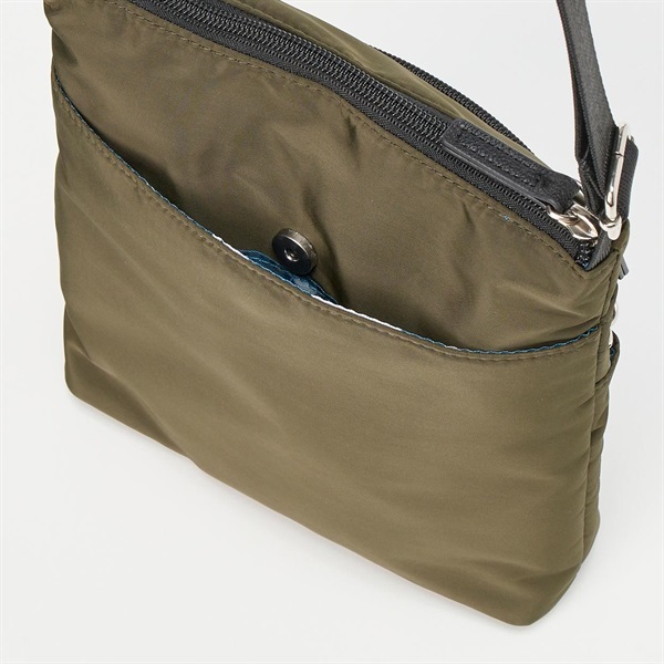 ポイント20倍】Nina Jobs(ニーナ・ヨブス) 撥水ナイロン縦