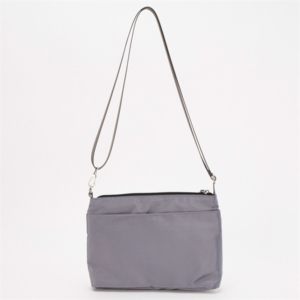 Nina Jobs(ニーナ・ヨブス) 撥水ナイロン横ショルダー | イオン