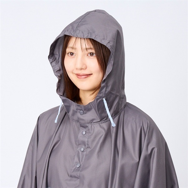I-42）新品 size/L オンヨネ サロモンチーム SKI PONCHO ONYONE