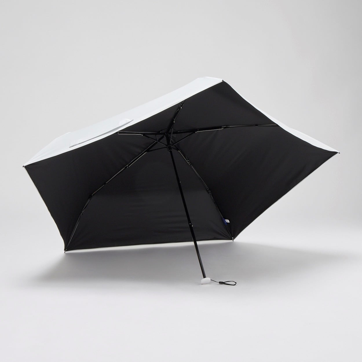 ☁️専用 折傘 晴雨兼用 NUV Air60 ユニセックス | イオンスタイルオンライン