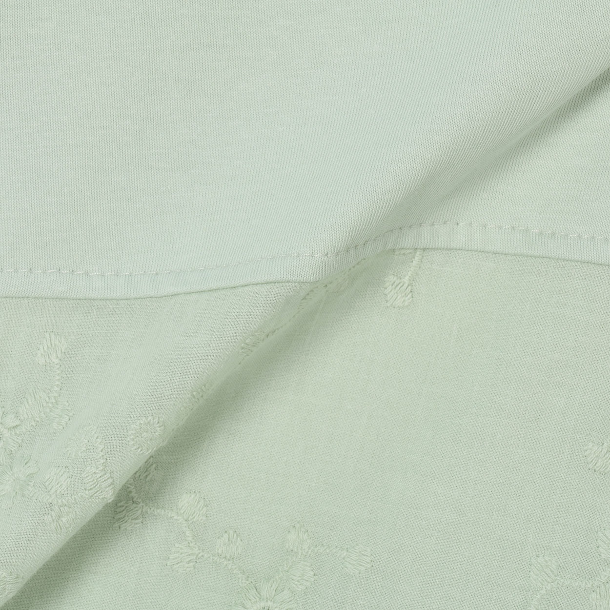 ポケ付刺繍切替ゆるプルオーバー レディス ESSEME(エシーム) 363150 