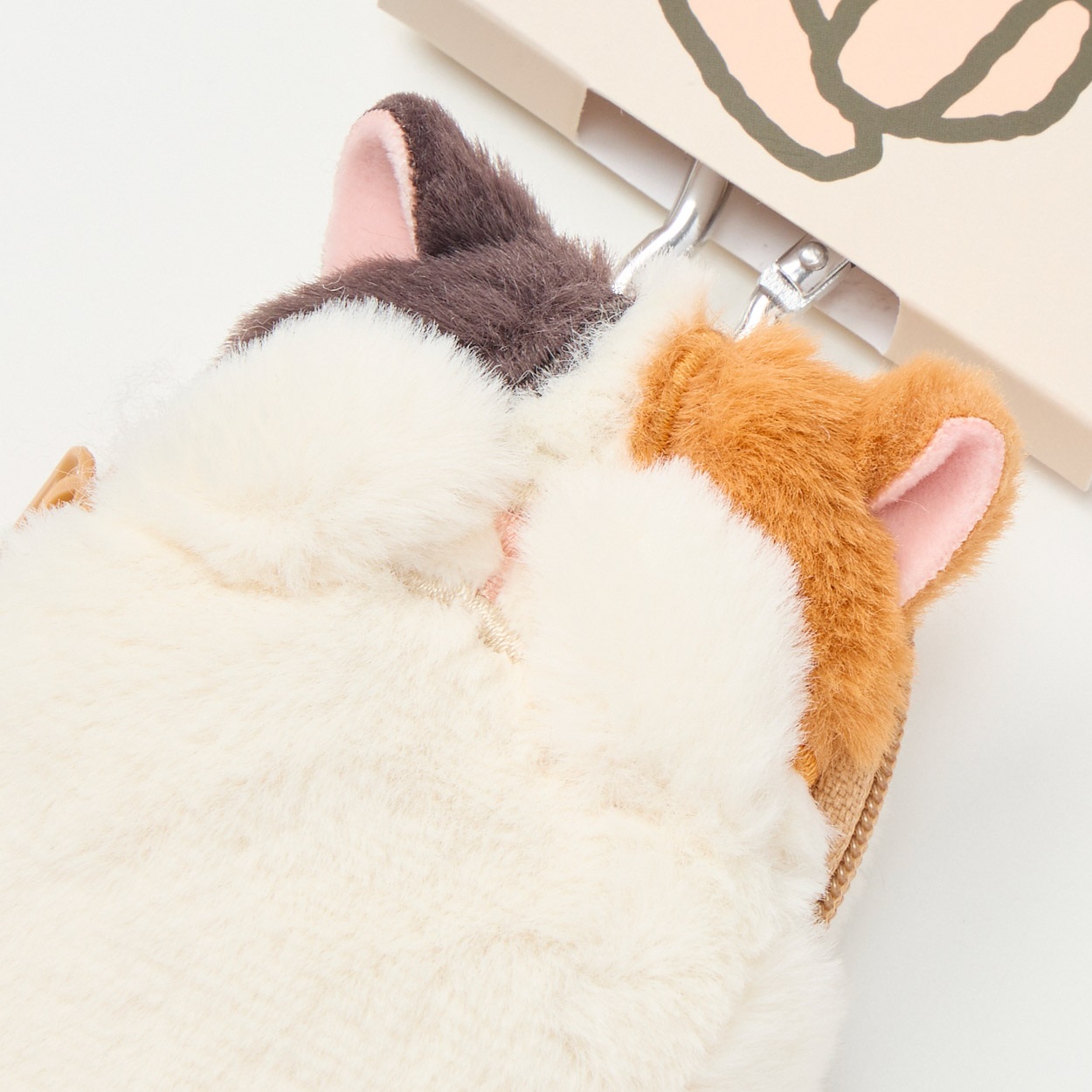 くびねっこ コンパクトポーチ | イオンスタイルオンライン 衣料品