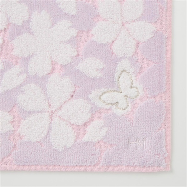 HANAE MORI(ハナエモリ) 桜タオルハンカチ 蝶 | イオンスタイル