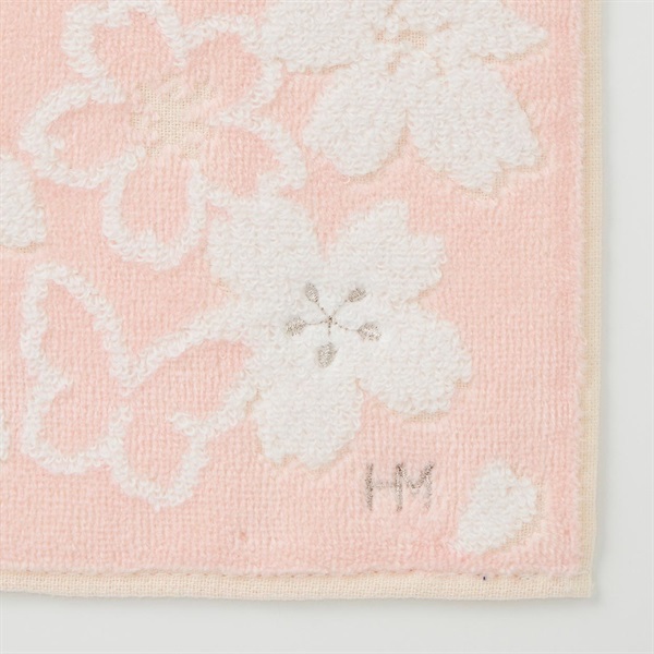 HANAE MORI(ハナエモリ) 桜タオルハンカチ 大花 | イオンスタイル