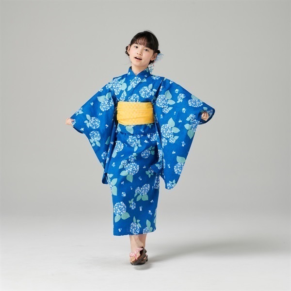 桐香ゆうり着用サイン入り衣装セット Lucky2 ☆比嘉優和ちゃん私服サイン入りチェキ - メルカリ