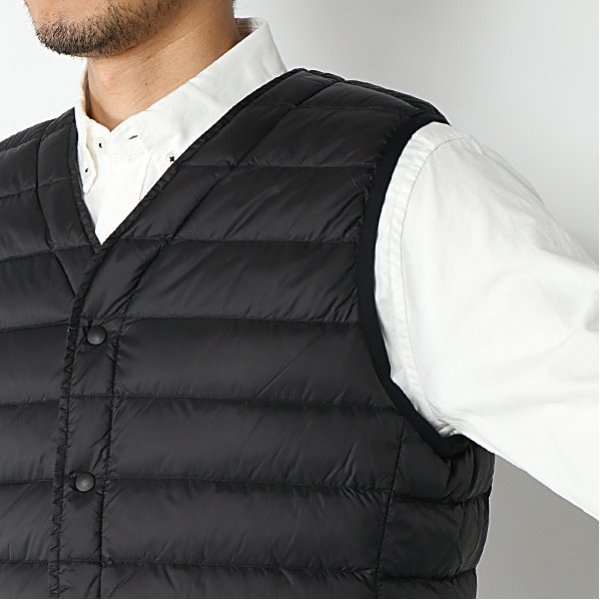 LEXUSのライトダウンベスト レクサスコレクション:レビュー】 こんにちは。レクサス北大路