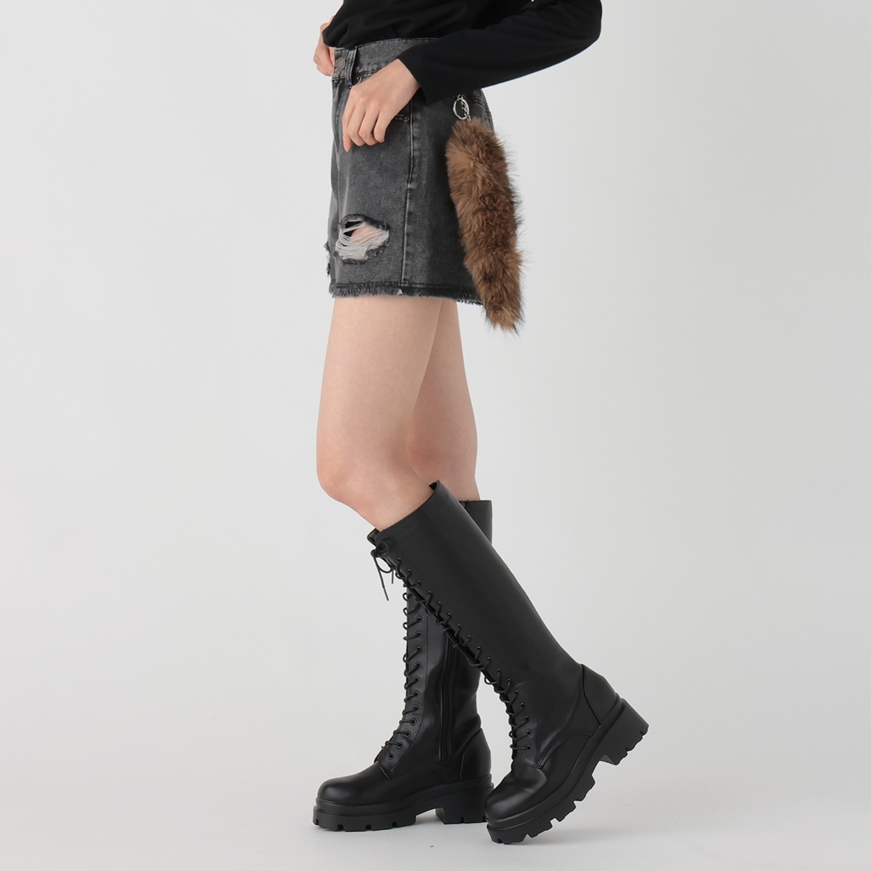 デニム裾フェイクファー付きショートパンツ レディス Doublefocus