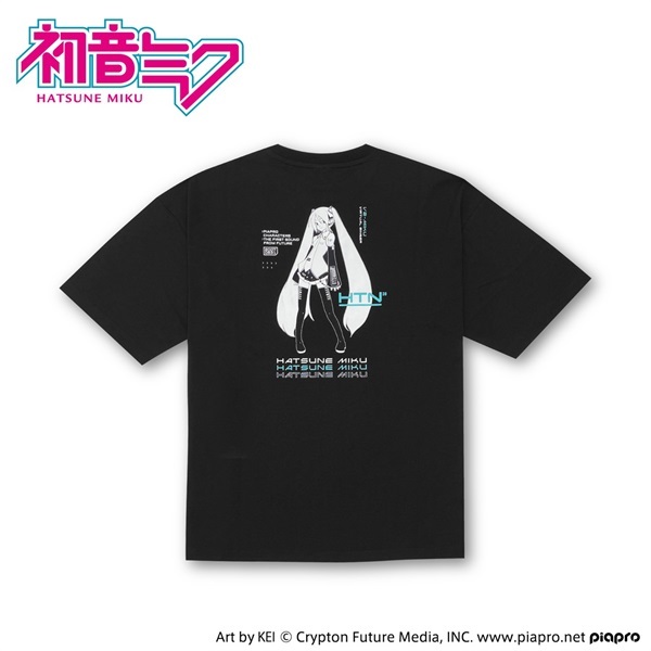 初音ミク」プリントTシャツ 〈胸元刺しゅう入り〉 Doublefocus(ダブル