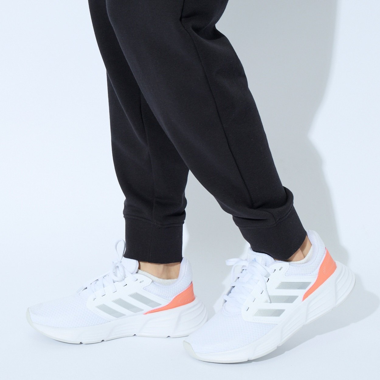 PUMA(プーマ) ESS SCRIPTスウェットパンツ レディス | イオン
