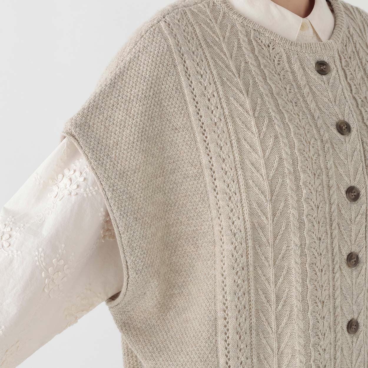 あんりページ ANREALAGE(アンリアレイジ) ロウアングルトレンチコート