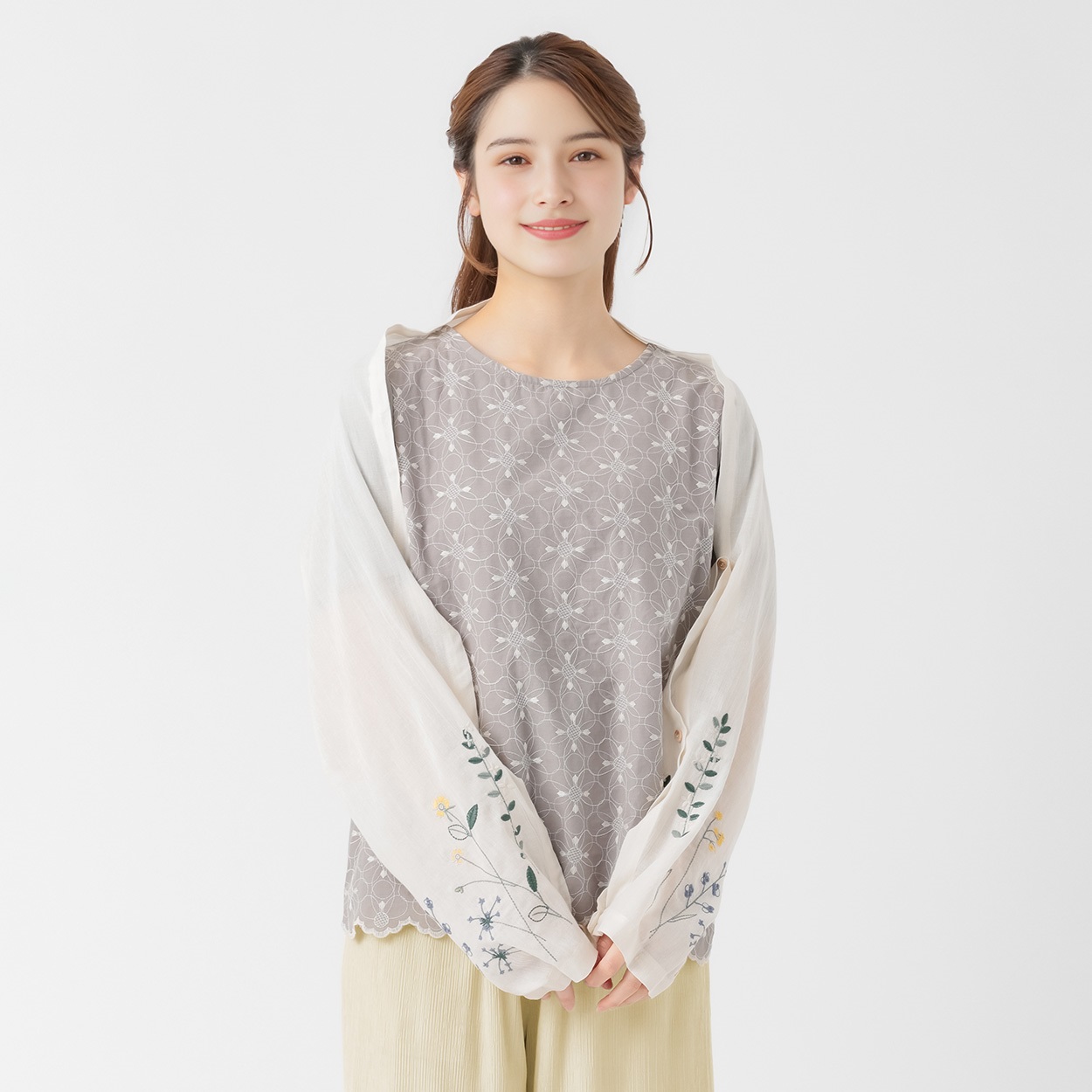 草花刺繍ボレロ オーガニック綿入 レディス SELF+SERVICE(セルフ＋