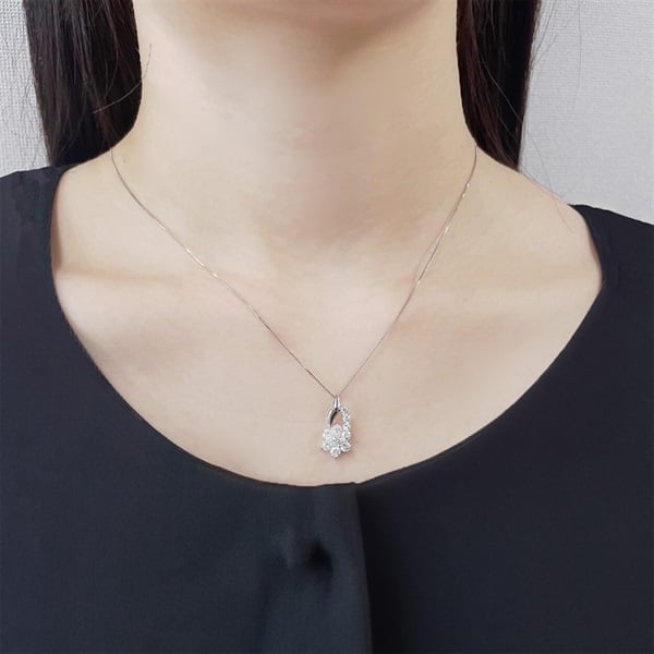 プラチナ モチーフ ダイヤモンド ネックレス 楽天市場】ダイヤモンド ネックレス 一粒 0.7ct 6本爪 プラチナ