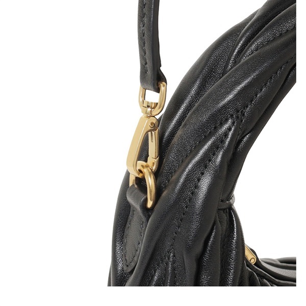 MIU MIU(ミュウミュウ) ワンダー マテラッセレザー ホーボーバッグ