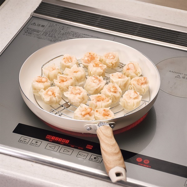 ADCO 3749シルバーBUSダイヤモンドメッキスチールビニールタイヤガードホイールカバー、（2セット）（40”-42”に適合） ADCO 3749シルバーBUSダイヤモンドメッキスチールビニールタイヤガード