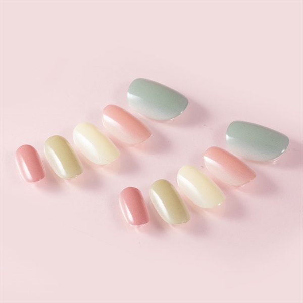 ゆち ネイルチップ デザインネイルチップ・つけ爪ゆずネイル｜ネイルチップ レッド