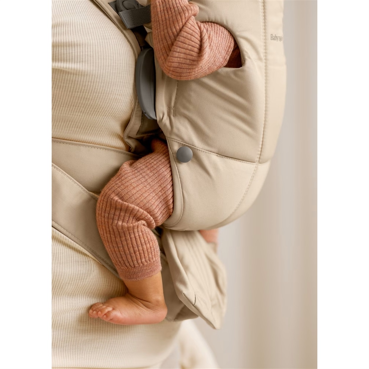 ベビービョルン ベビーキャリア MINI Woven ウーブン ベージュ 新生児