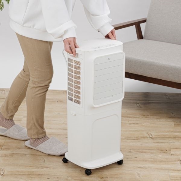 クワッズ 上部給水式大風量冷風扇 QS521WH | イオンスタイル