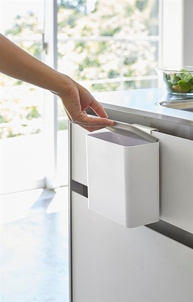 ミルキー  箱C ゴミ箱 自動開閉 68L ふた付き 大容量 人感センサー ごみ箱 縦型