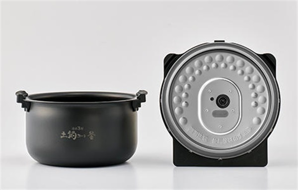 ⭐️さやかTIGER 圧力IHジャー炊飯器 JPV-C100 KG　新品！ 炊きたて タイガー 炊飯器 5合 圧力IH炊飯器 TIGER 5.5合 グロス
