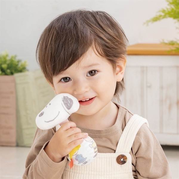 タカラトミー やわらかにぎにぎラトル スヌーピー おもちゃ 0ヶ月