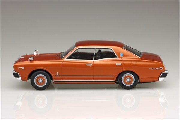 アオシマ ザ・モデルカーNo.53 1/24 ニッサン P332 セドリック