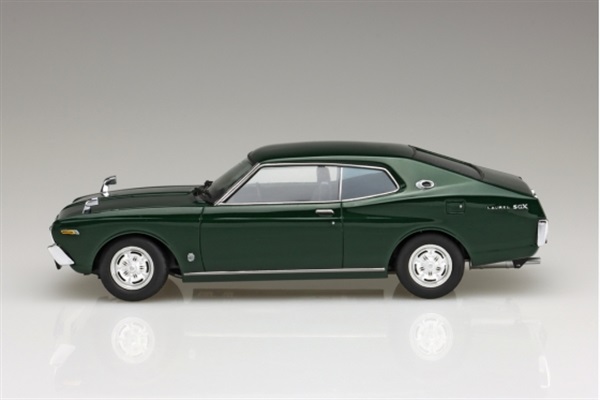 【アオシマ】日産 ローレル HT2000SGX Amazon | 青島文化教材社 1/24 ザ・モデルカーシリーズ No.14