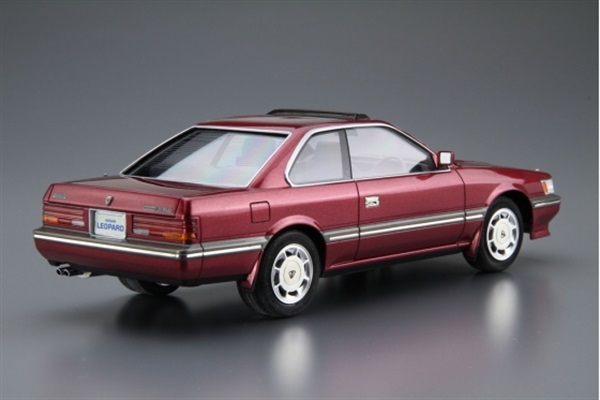 アオシマ・DISM　日産レパードアルティマ 77474-1.jpg