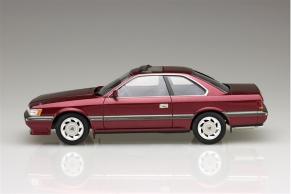 アオシマ ザ・モデルカーNo.61 1/24 ニッサン UF31 レパード3.0