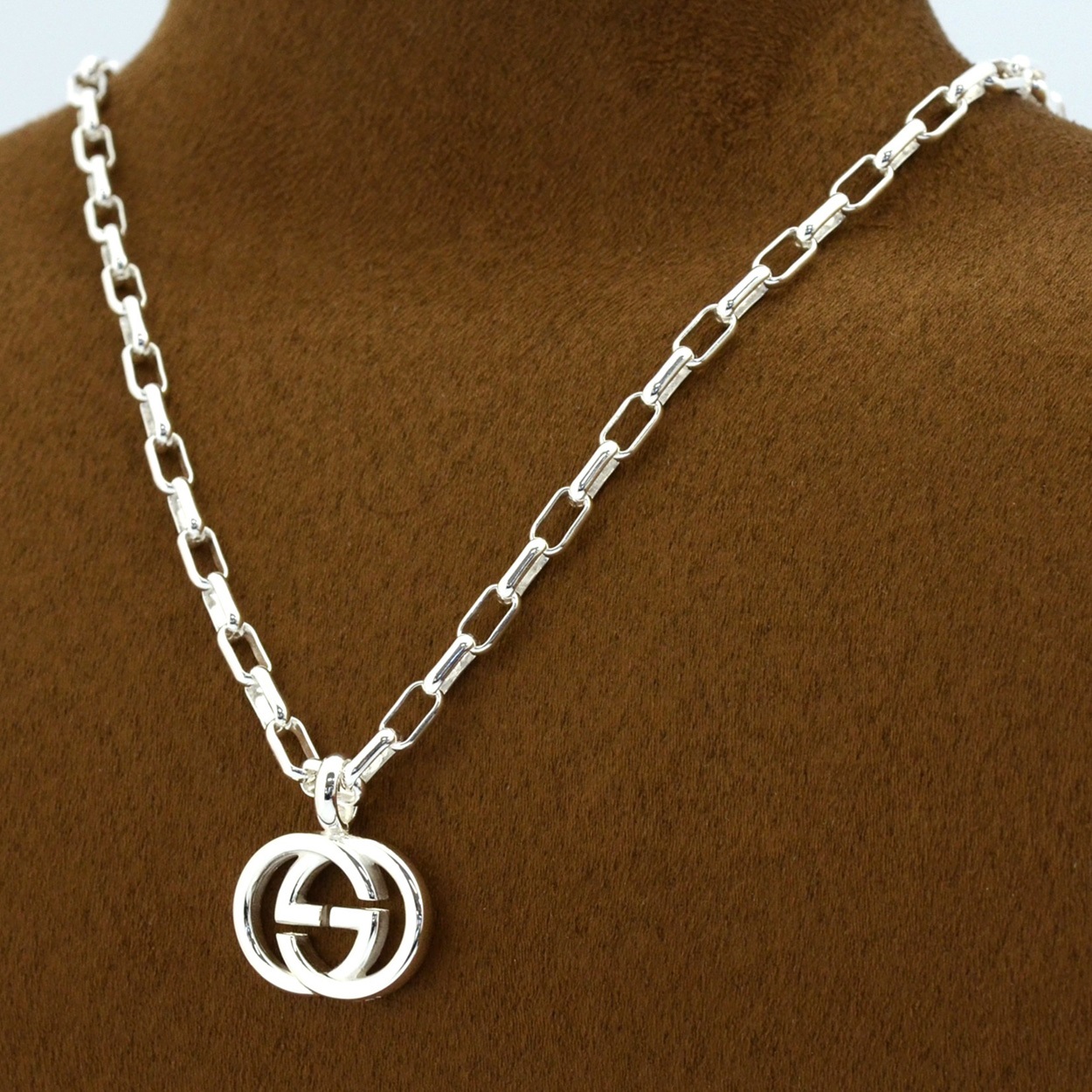 美品‼️GUCCI 燻‼️インターロッキングペンダントS 08 BUZ>GUCCI(グッチ) インターロッキングGペンダントネックレス