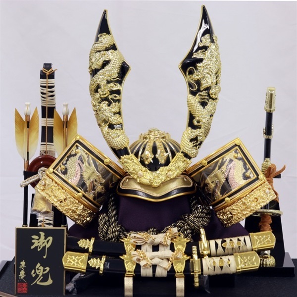 寿慶 兜ケース飾り｢松鷹富士( まつたかふじ)｣ 五月人形 かぶと