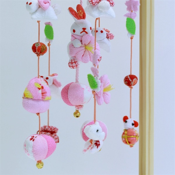 寿慶 吊るし飾り こつぶうさぎ 木目台 4944358078815 ひな人形 雛人形