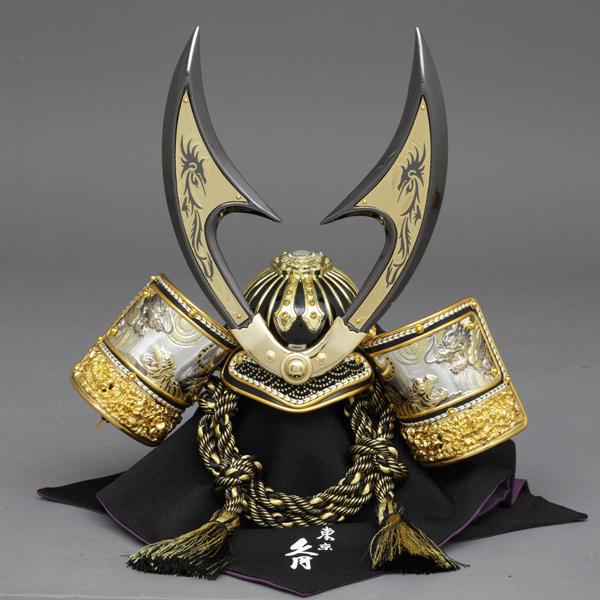 久月】龍虎伝説 「翔輝」 兜収納飾り | イオンスタイルオンライン 衣料