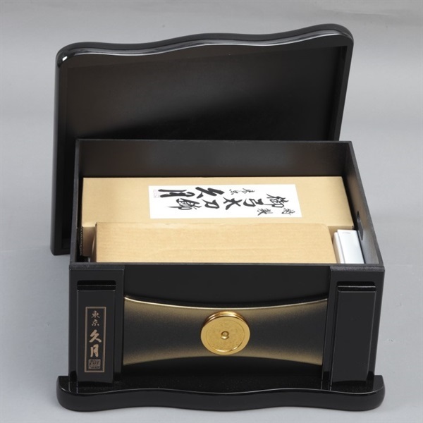 久月 兜収納飾り「龍虎伝説 優斗 (りゅうこでんせつ ゆうと)」 五月