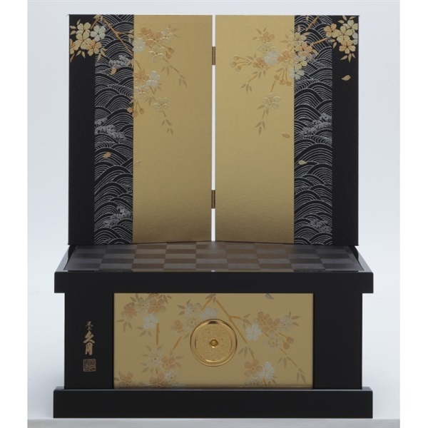 久月 兜収納飾り「伊達桜 (だてざくら)」 五月人形 かぶと | イオン