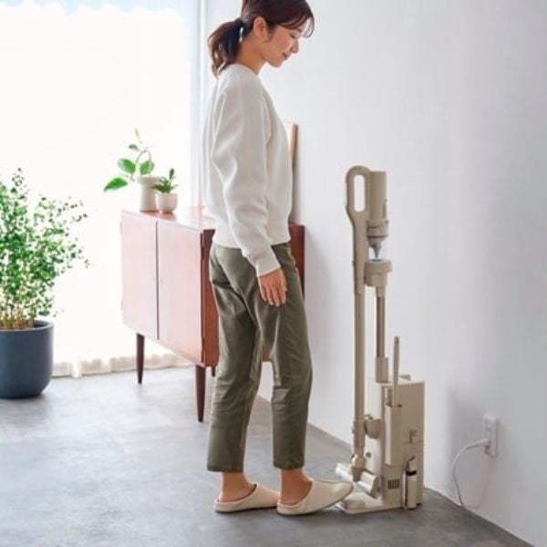 充電式サイクロン　スティッククリーナー　SCD-L3PD 充電式サイクロンスティッククリーナー ゴミ回収ドック付き